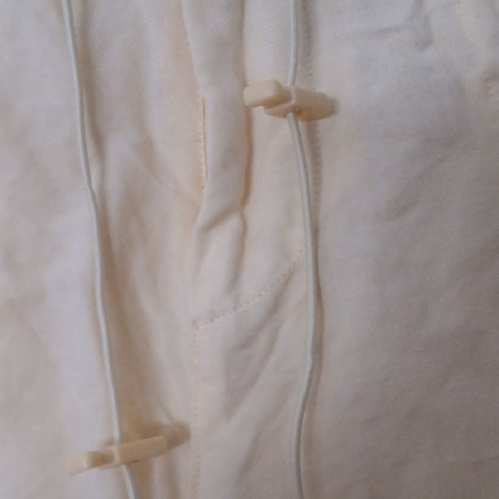 Yellow Drawstring Capri Pants - Picture 2 of 8
